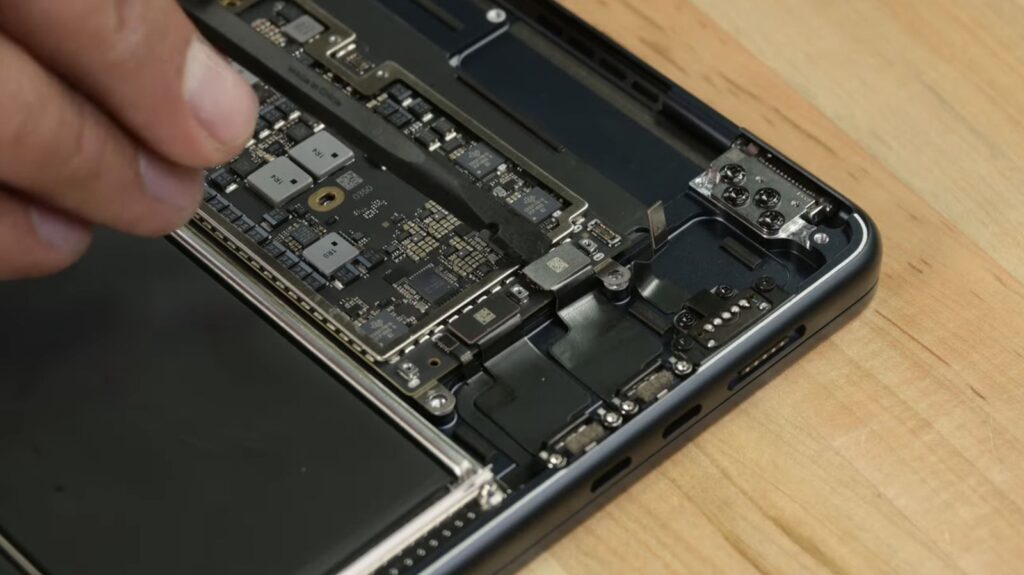 Ifixit Publishes Inch Macbook Air Teardown Highlights Upgraded